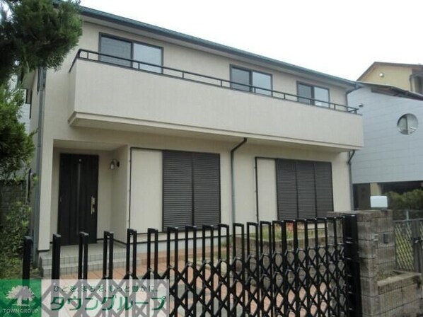 春川邸の物件外観写真